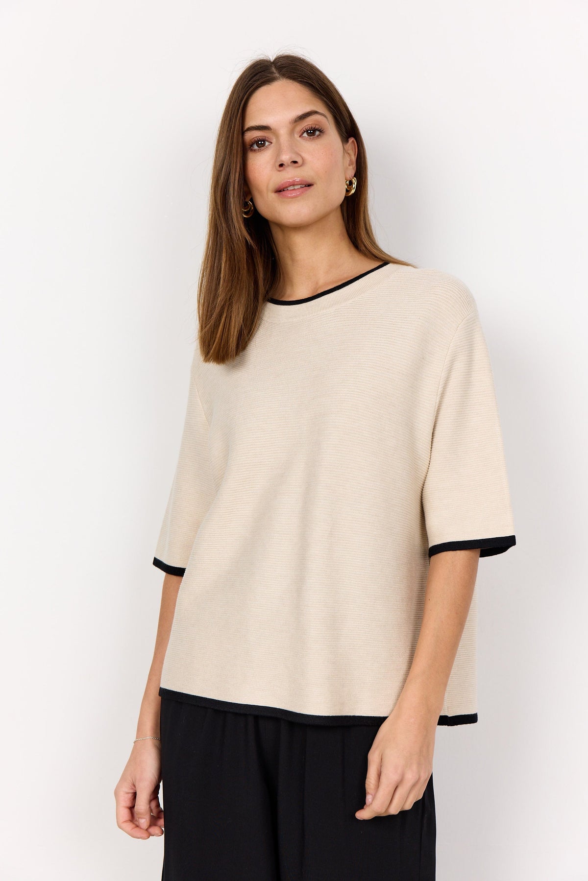 Soyaconcept Contrast Trim Knit Top