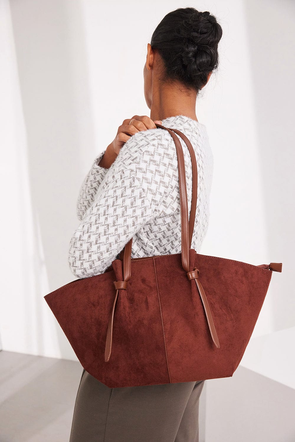 Clodagh Large Tote Bag
