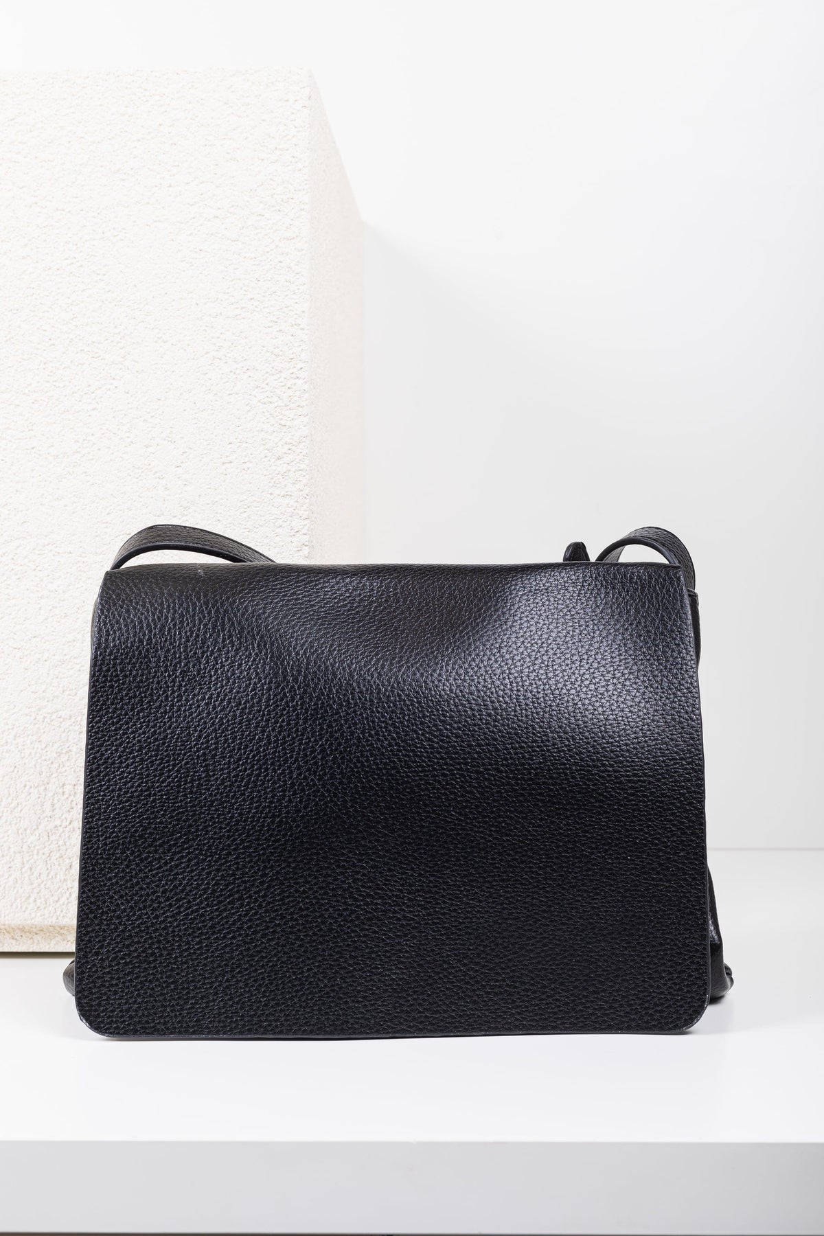 Cattleya Mail Bag