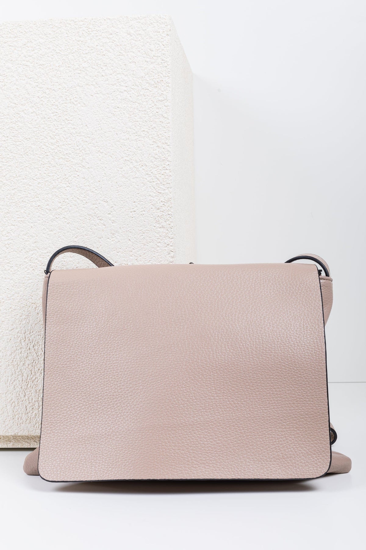Cattleya Mail Bag