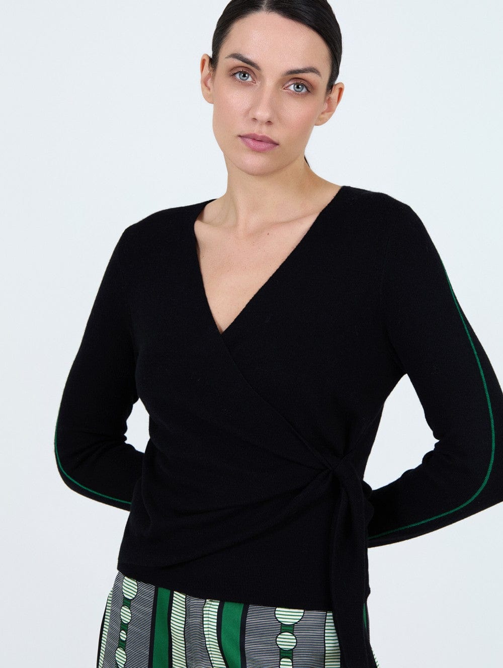 Skatie Ballet Wrap Knit With Piping