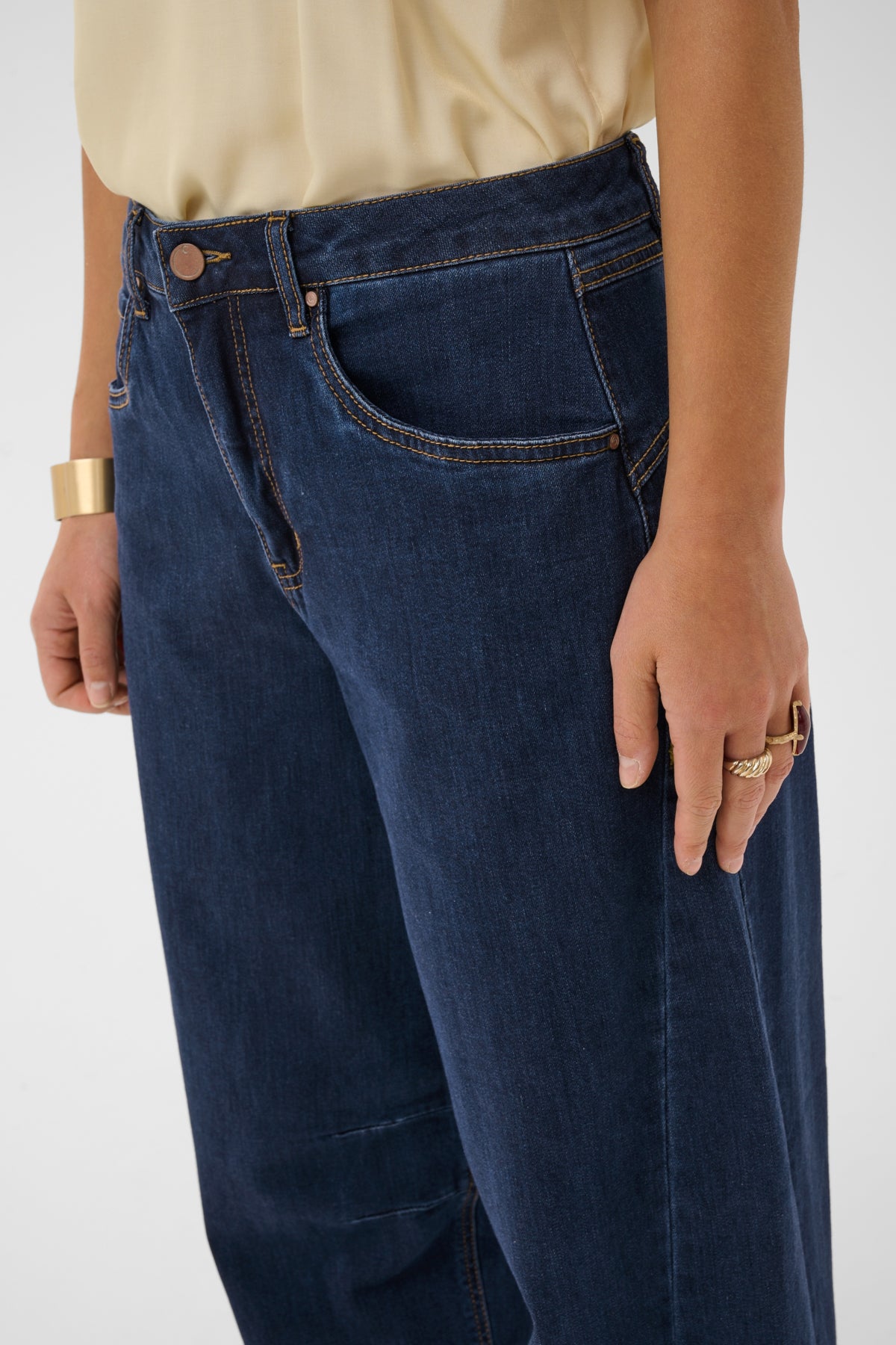 Cream Barrel Jean