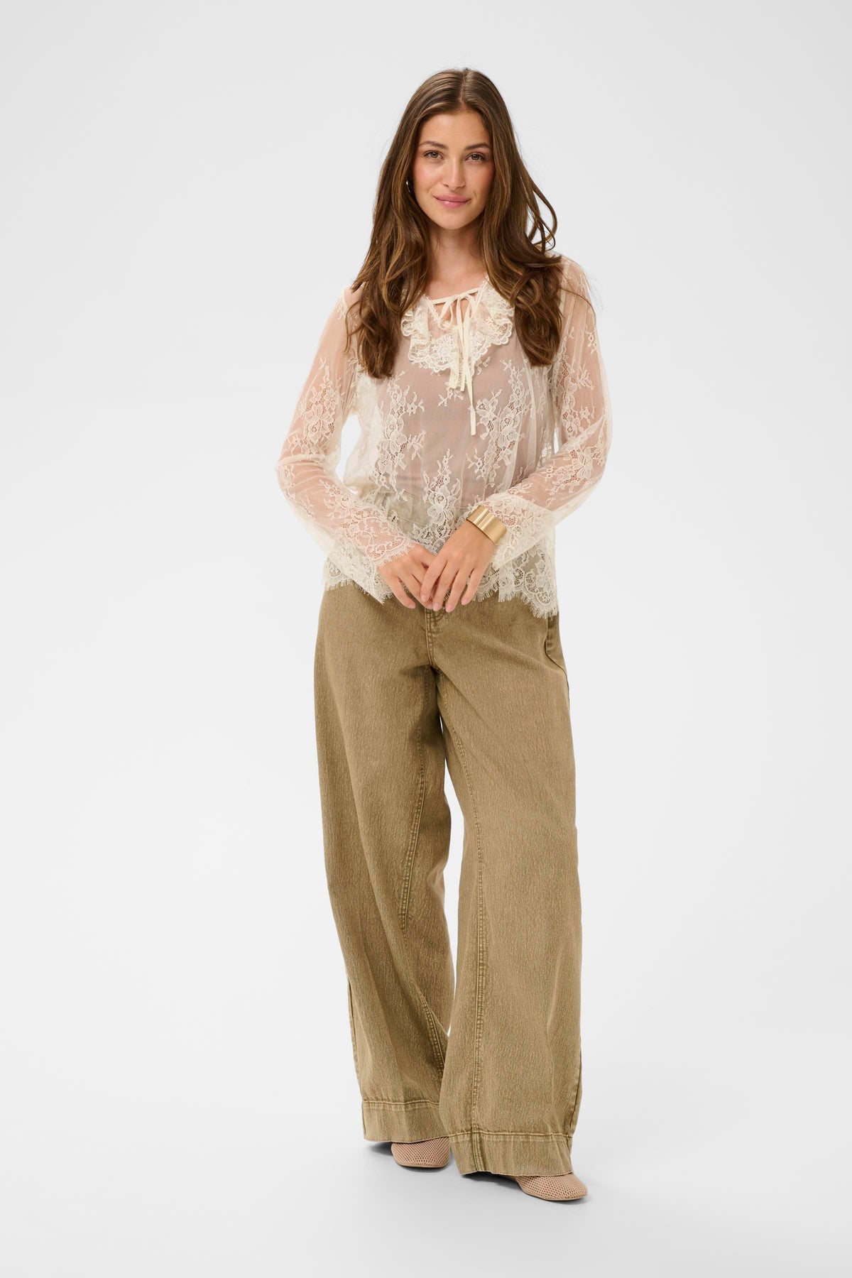 CREAM Ruffle Blouse