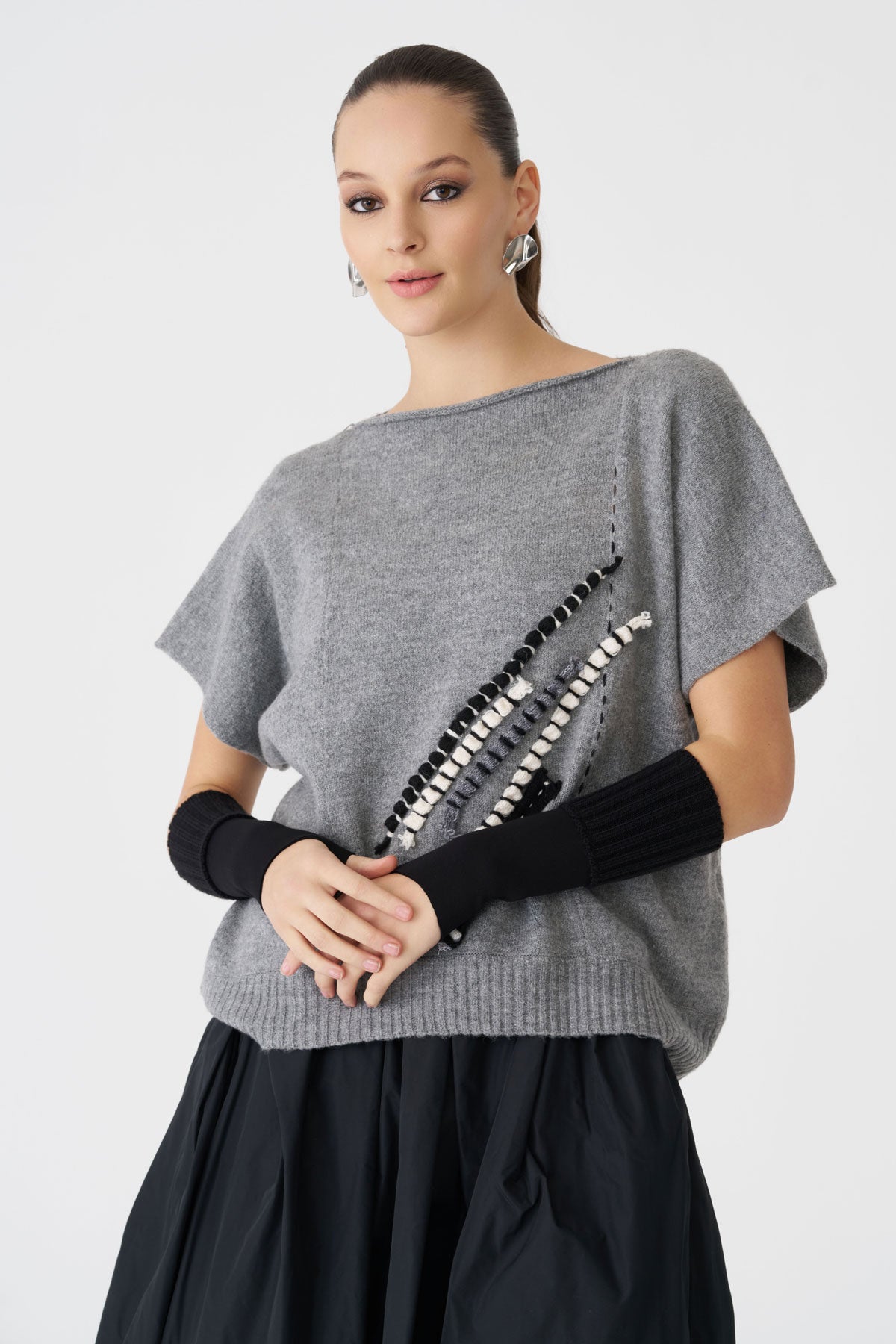 BIZE Applique Knit