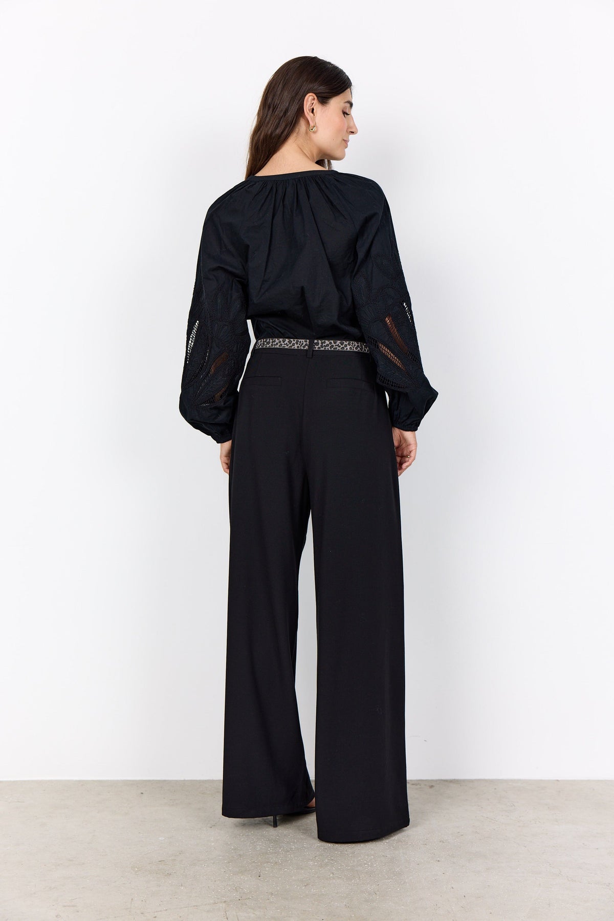 Soyaconcept Scalloped Sleeve Top