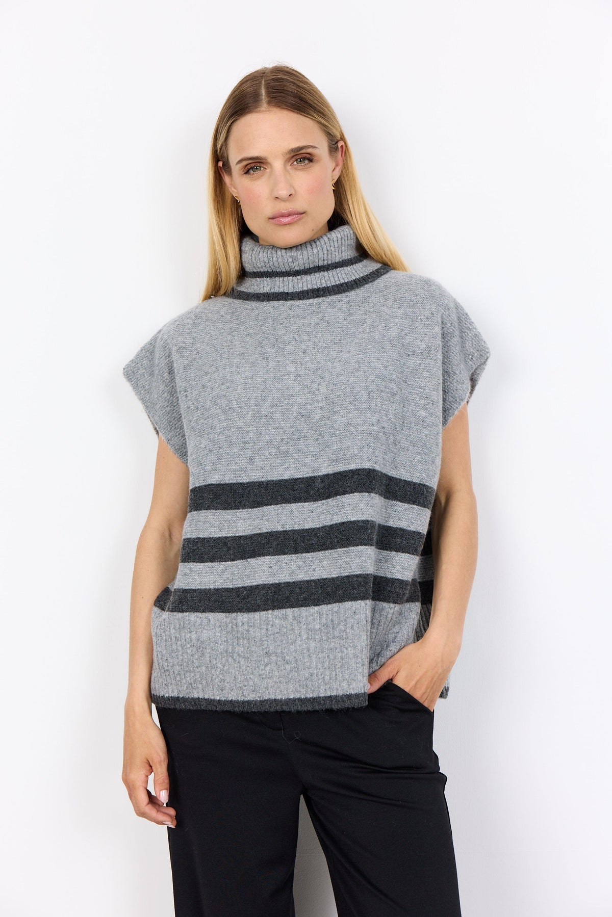 Soyaconcept Turtle Knit Poncho Top