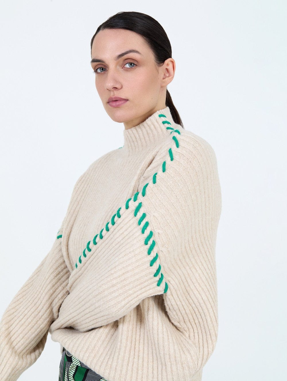 Skatie Contrast Trim Knit