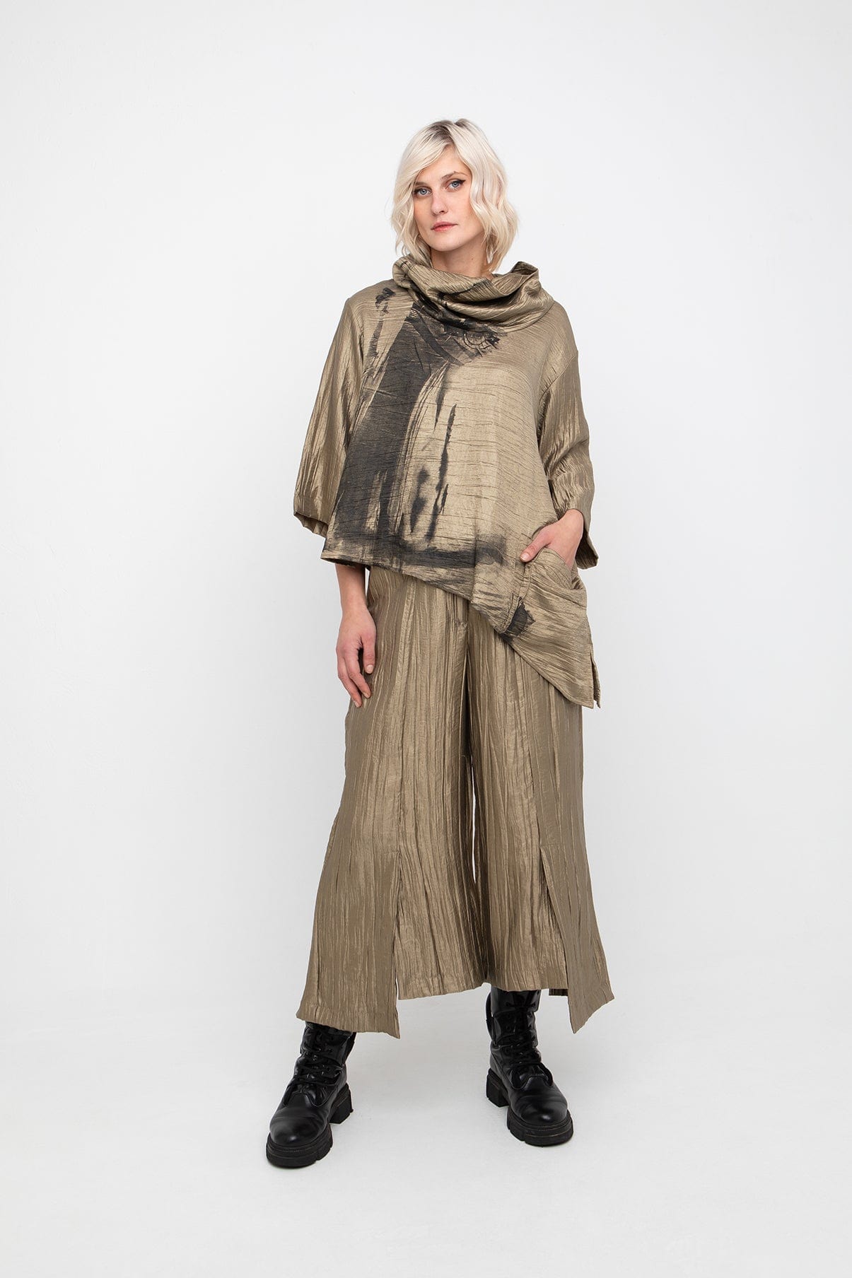 OZAI N KU Foil Tunic – Choice Boutique
