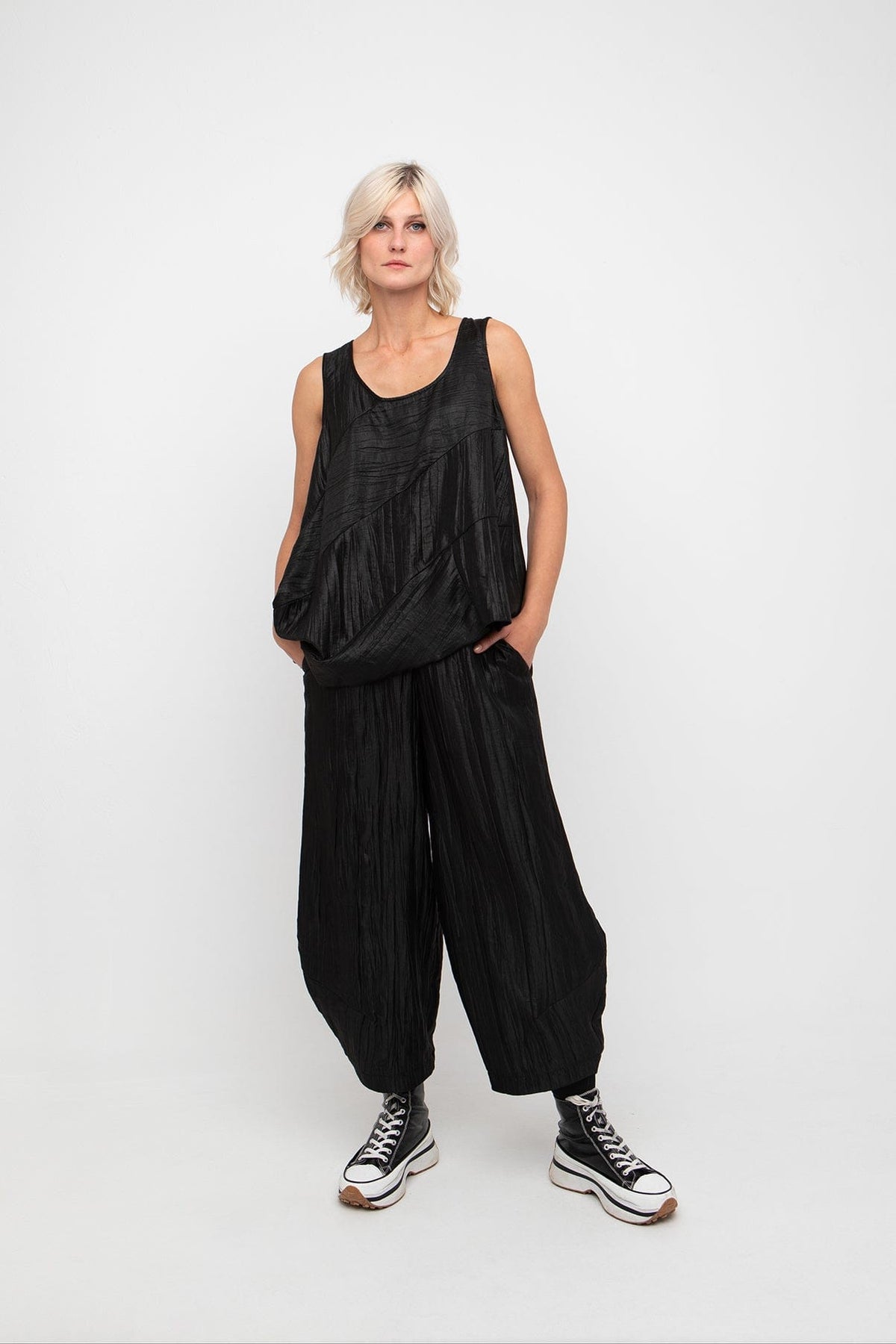 OZAI N KU Crinkle Top