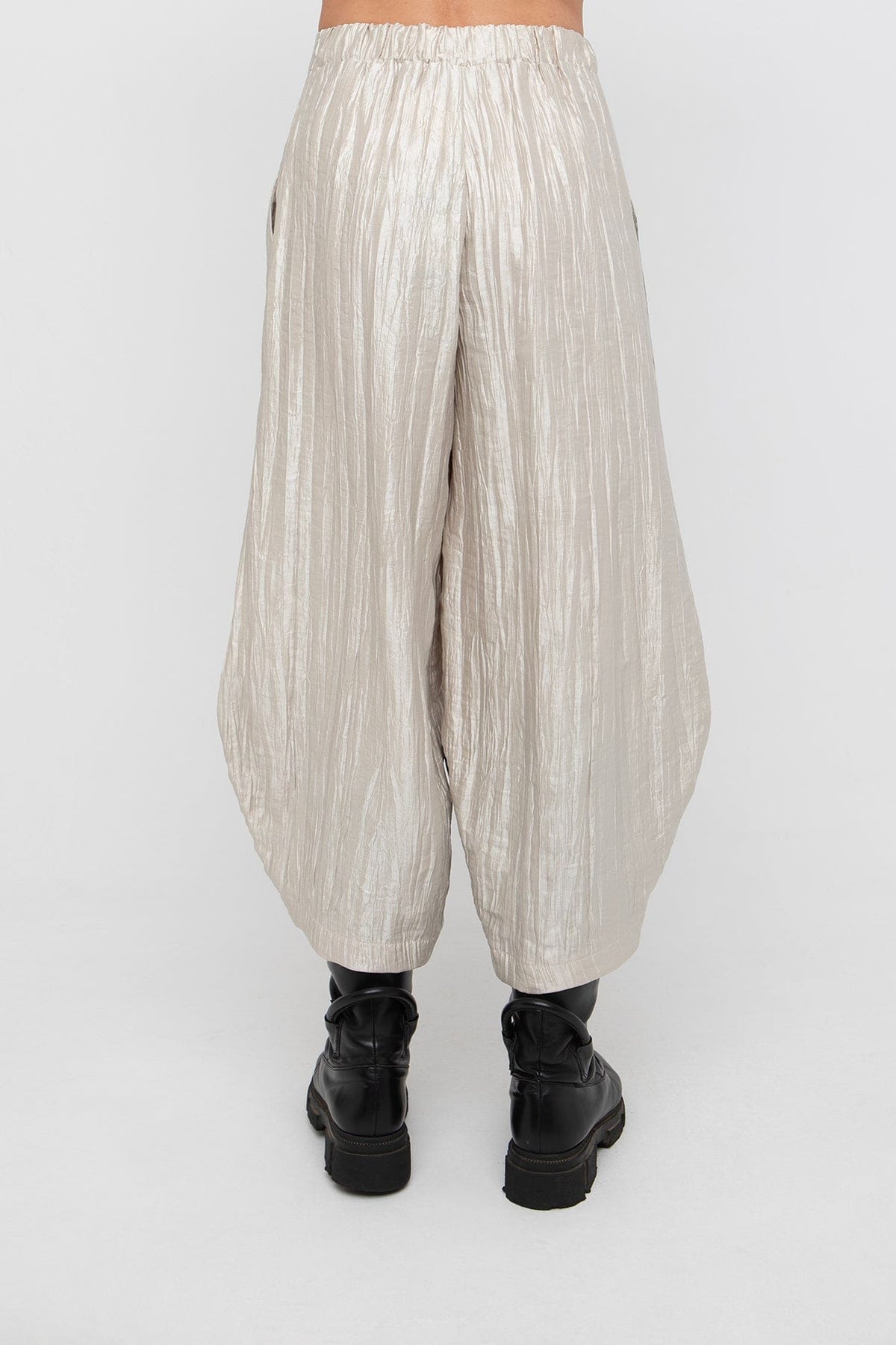 OZAI N KU Foil Trouser