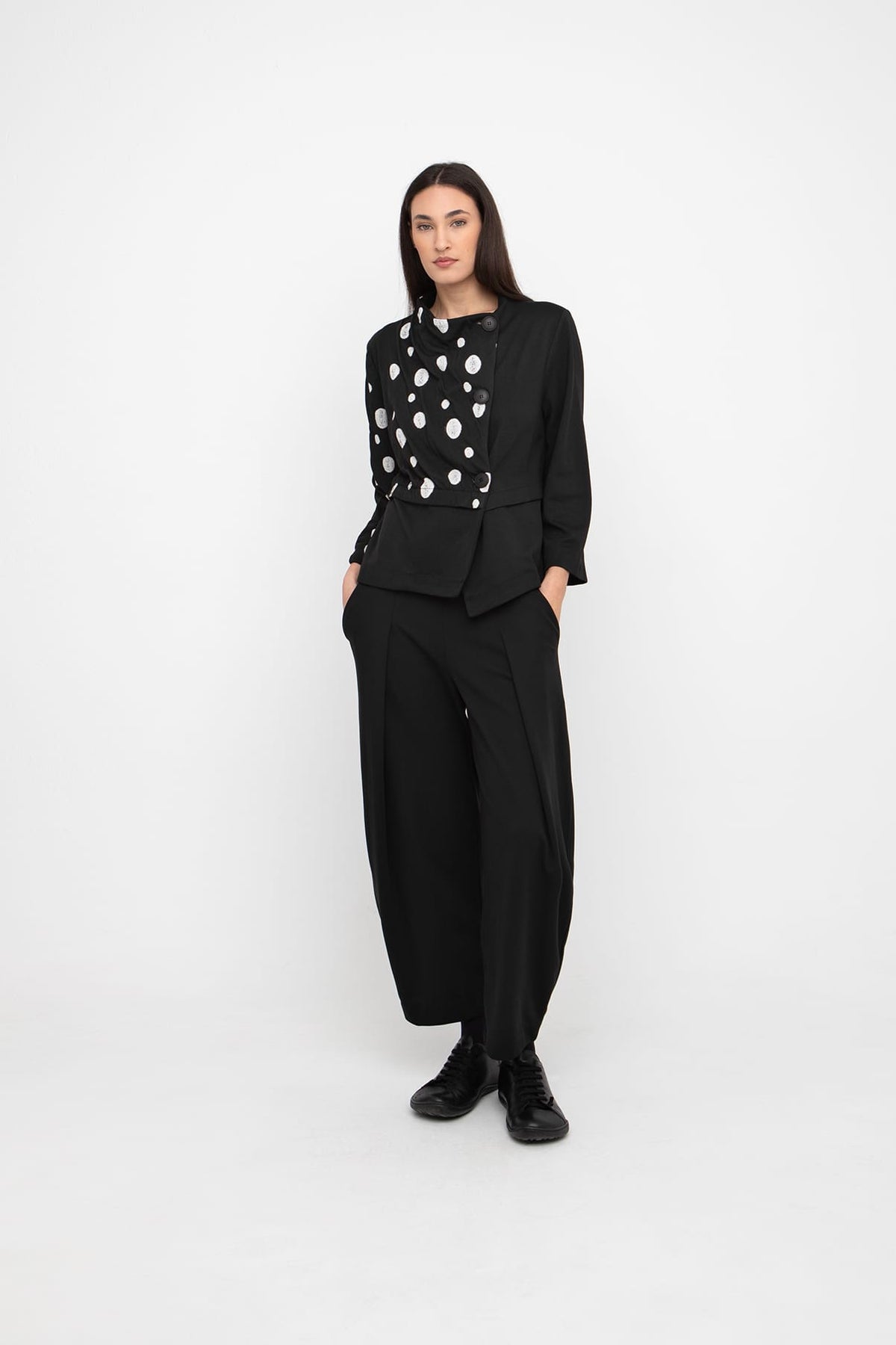OZAI N KU Barrel Trouser