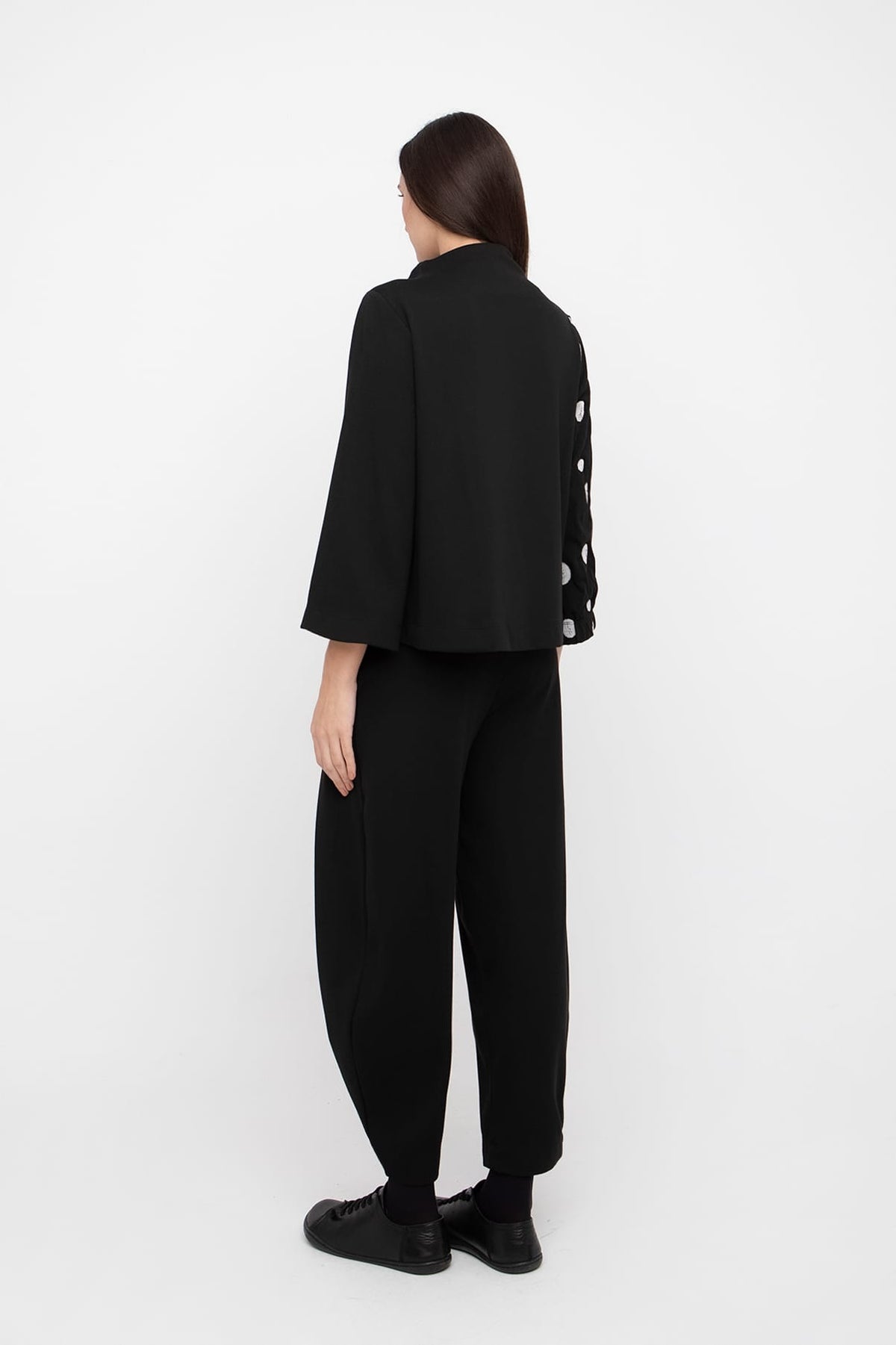 OZAI N KU Barrel Trouser
