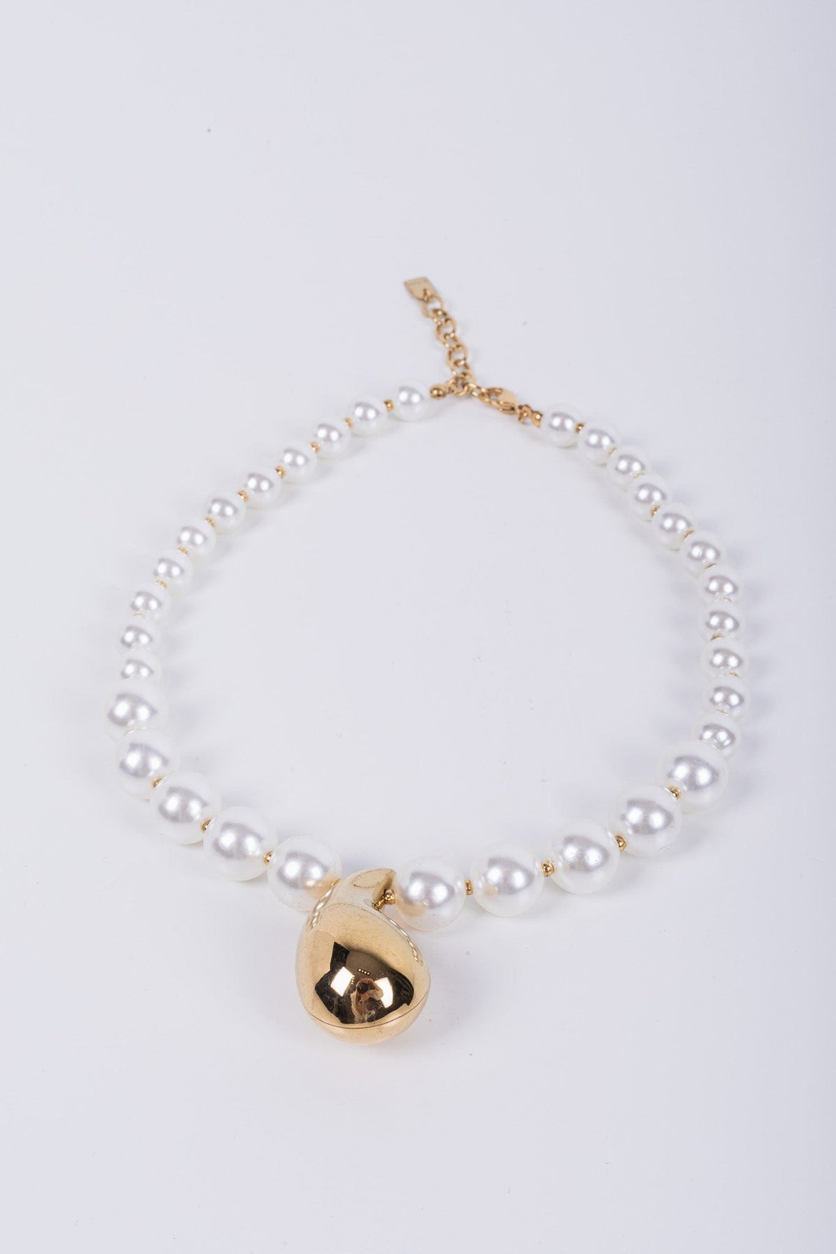 Lea Pearl Necklace