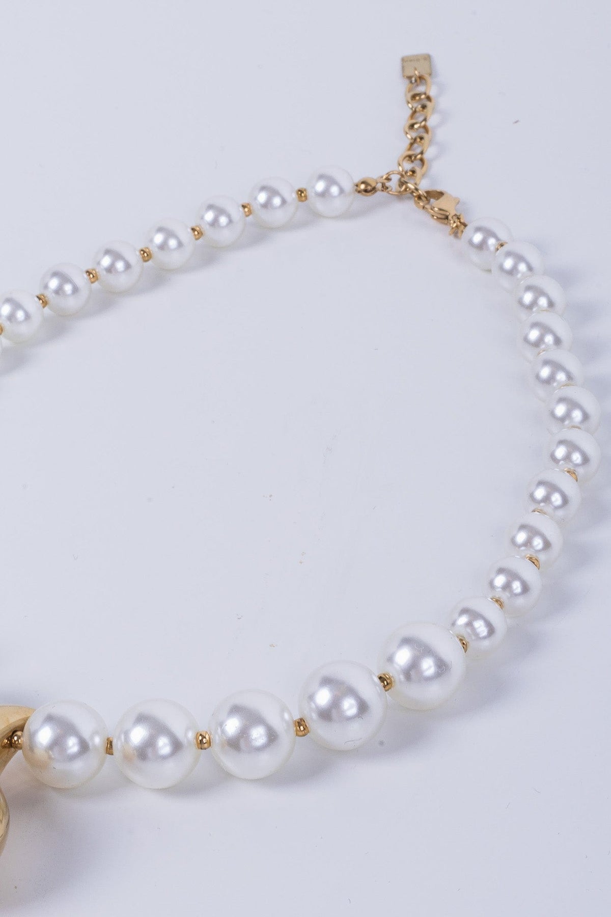 Lea Pearl Necklace