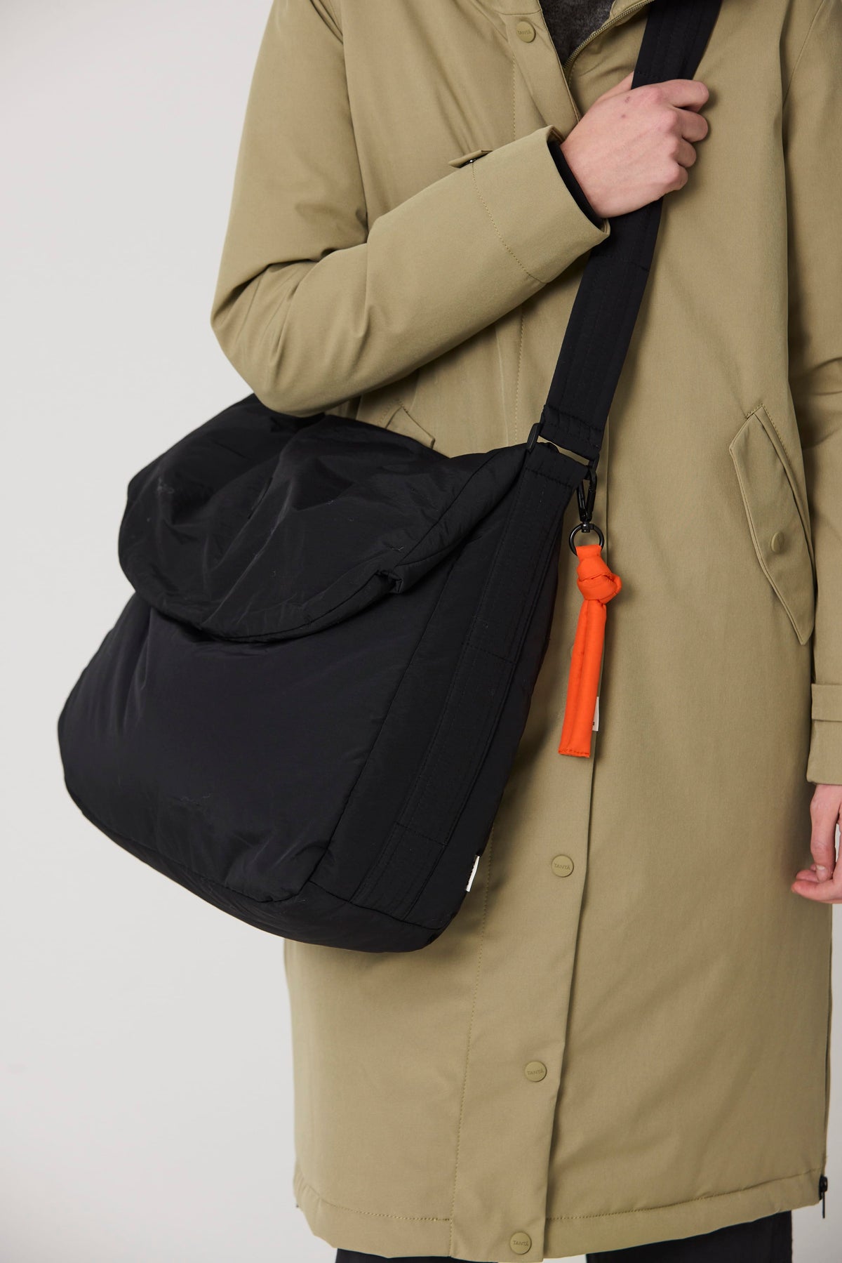 TANTÄ Large Waterproof Mailbag