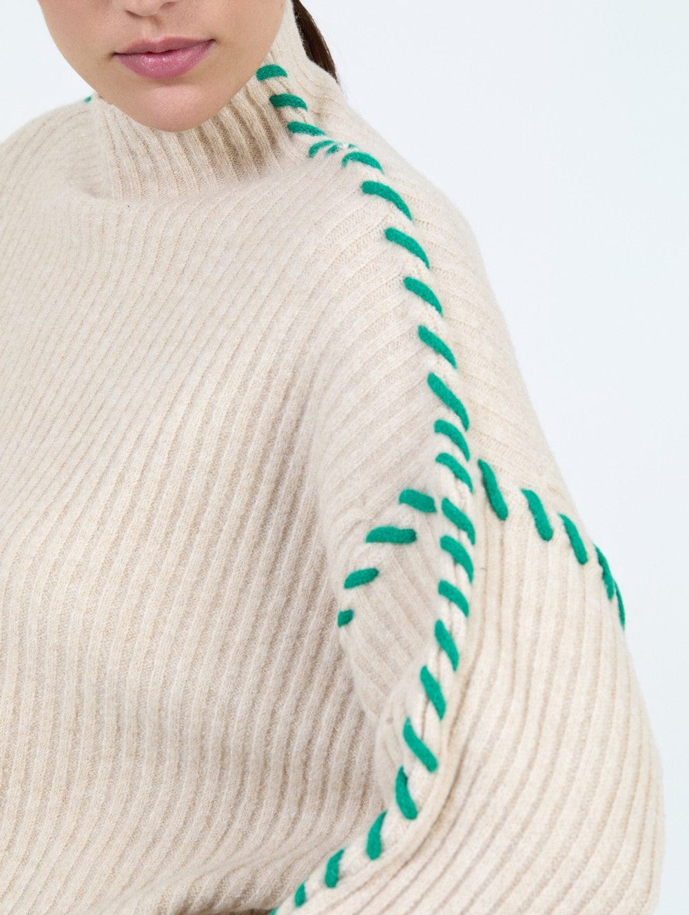 Skatie Contrast Trim Knit