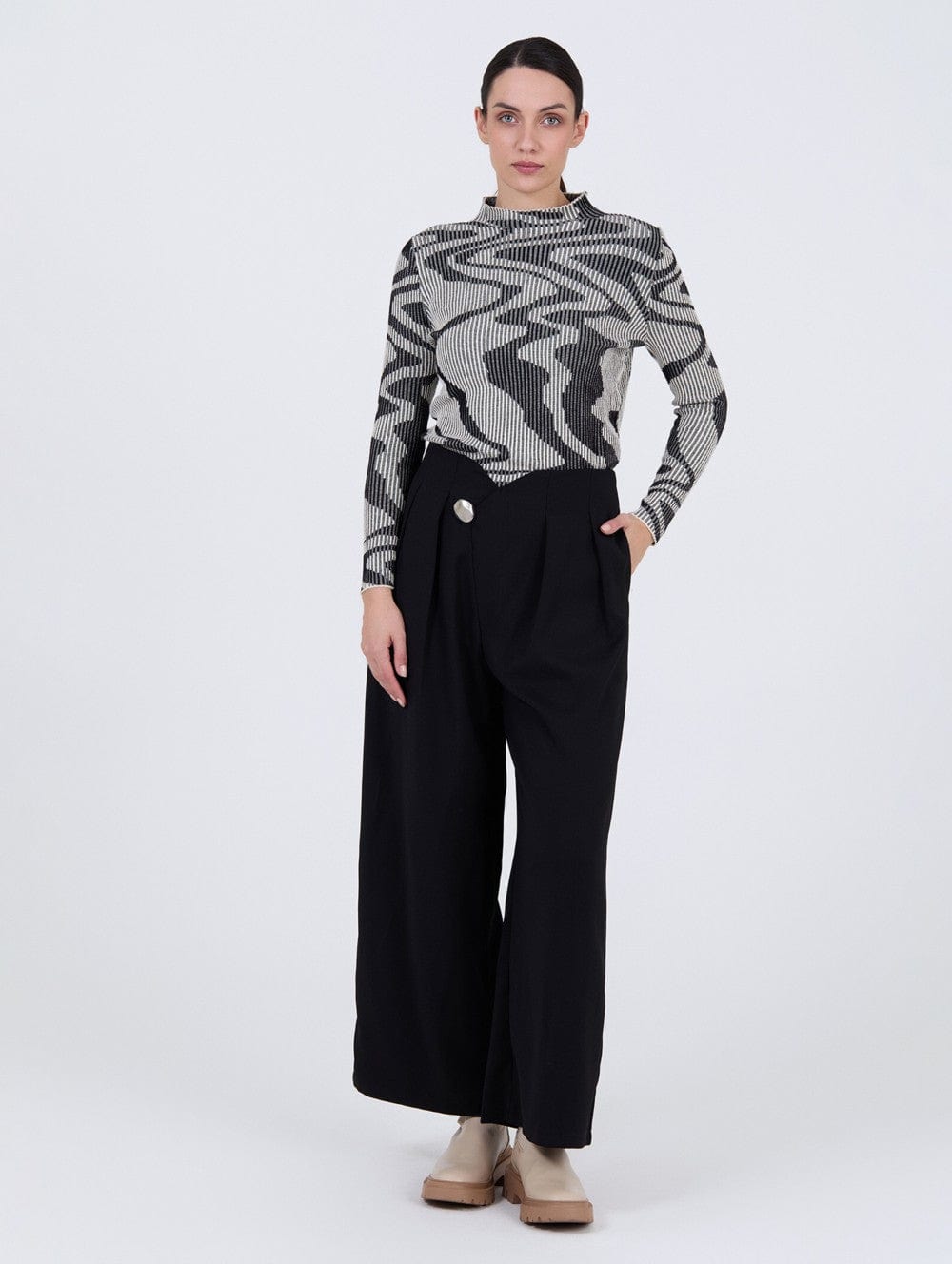 Skatie Swirl Basic Top