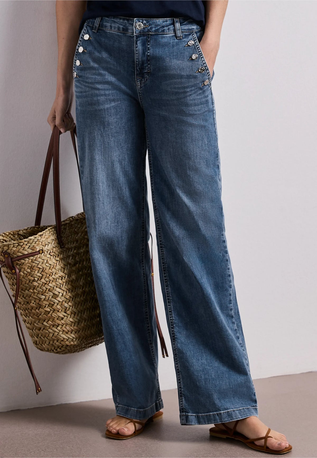 Street One Side Buttoned Wide-Leg Jean