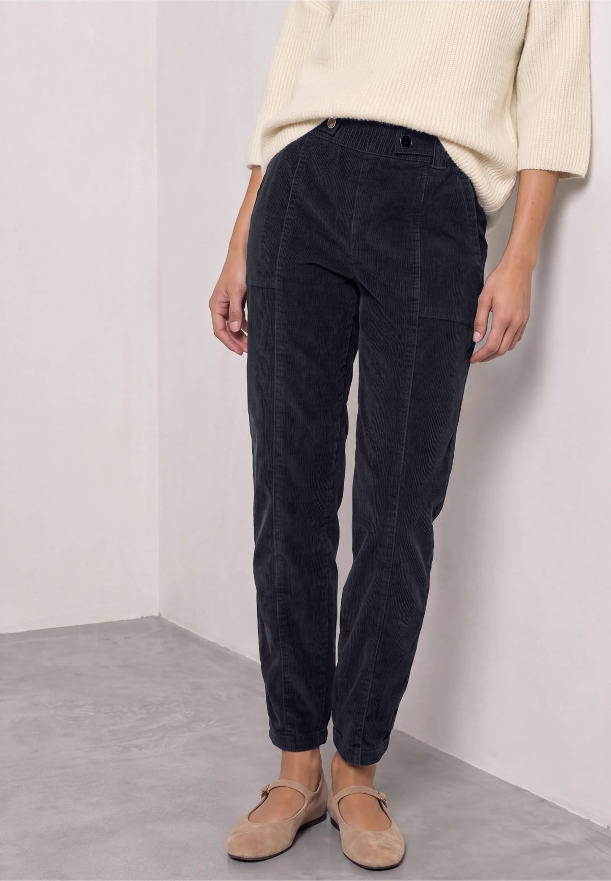 Street One barrel Corduroy Trouser