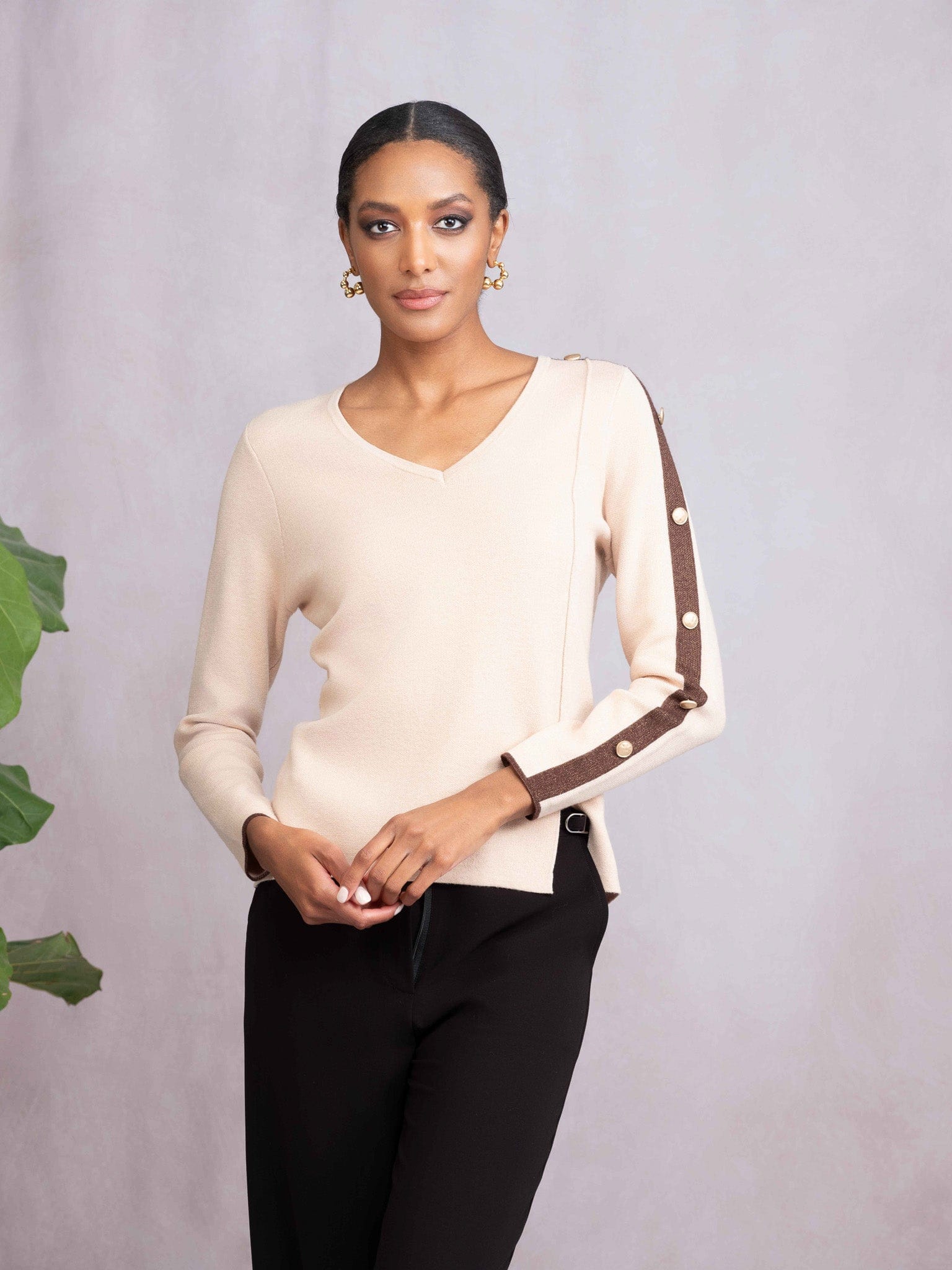 Alison Sheri V-Neck Contrast Knit – Choice Boutique