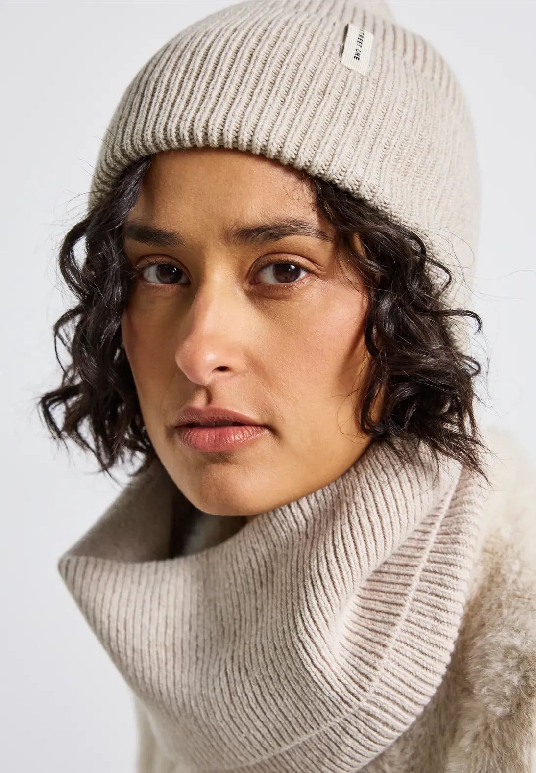 Street One Ribbed Knit Beanie