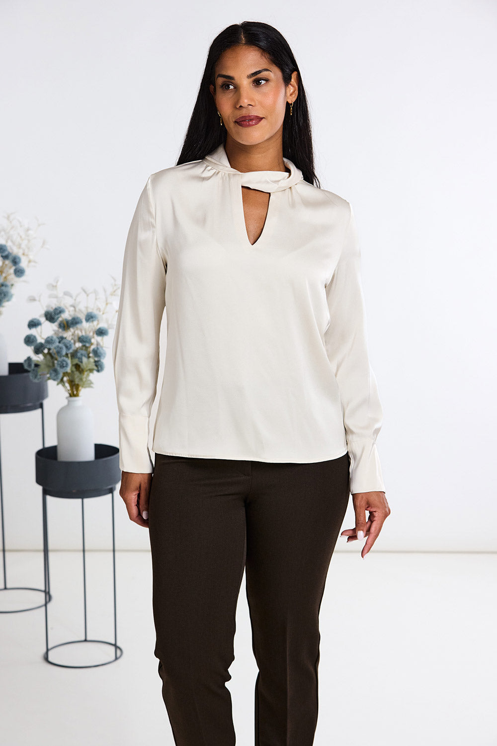 Peruzzi Long Sleeve Twist Top