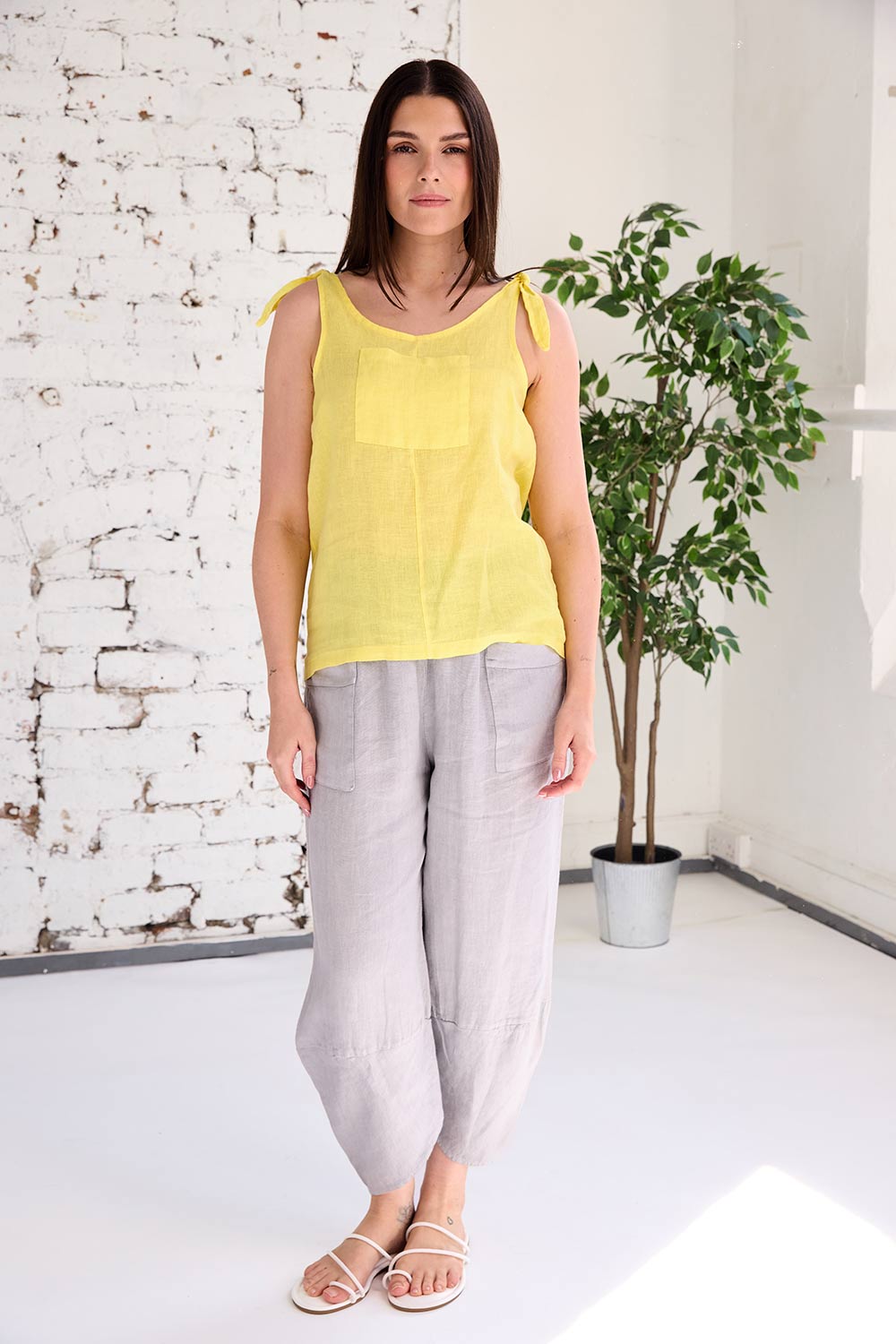 ART Tie Shoulder Pocket Top