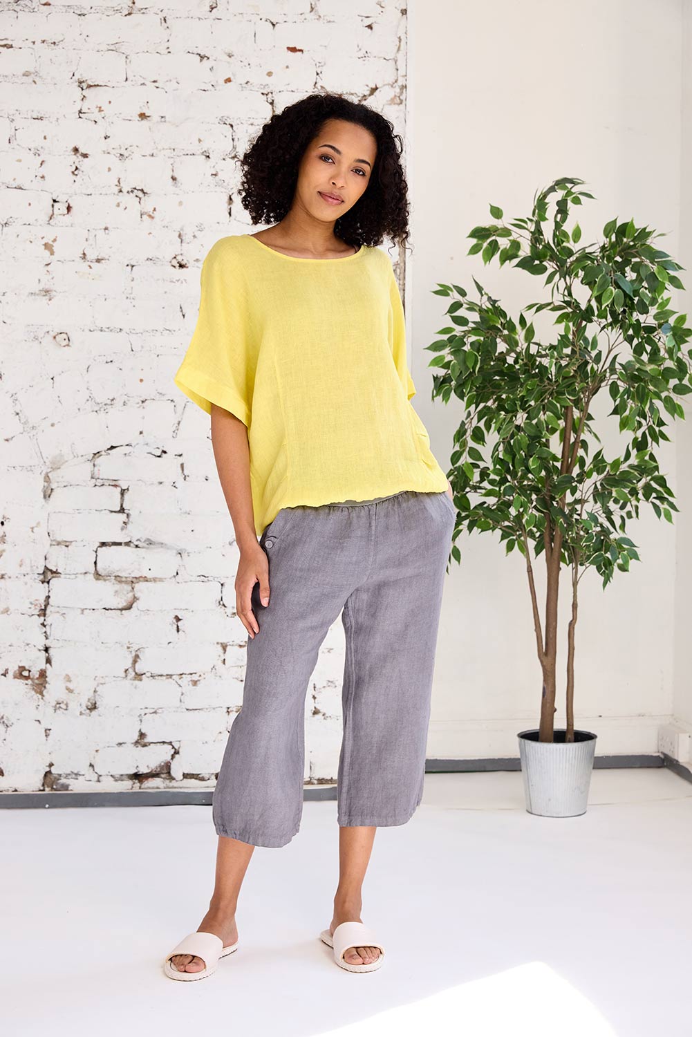 ART Balloon Hem Top