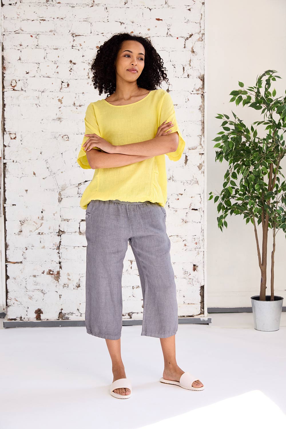 ART Balloon Hem Top