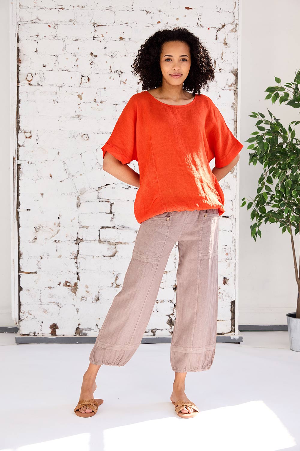 ART Balloon Hem Top