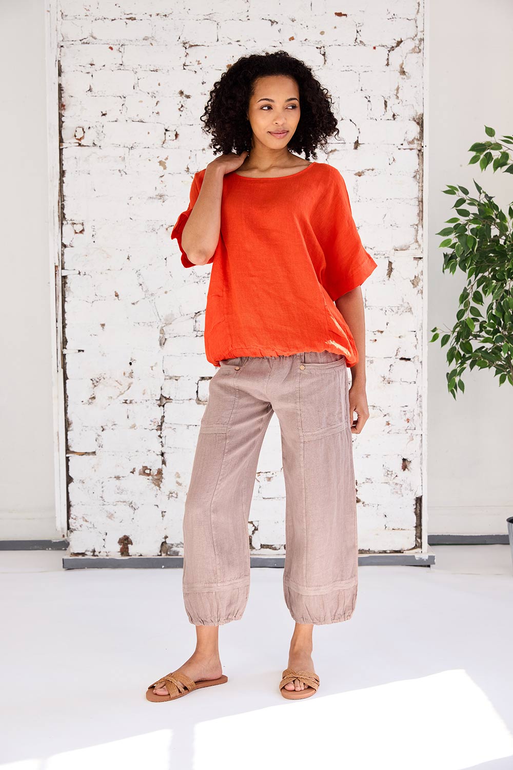 ART Balloon Hem Top
