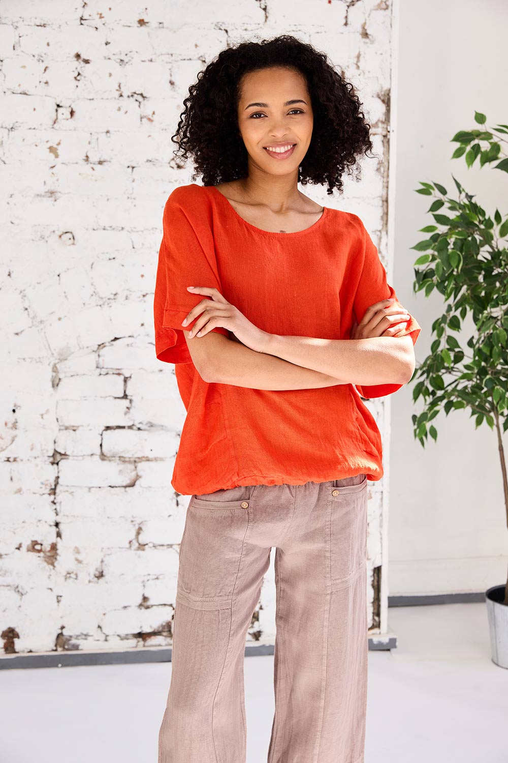 ART Balloon Hem Top