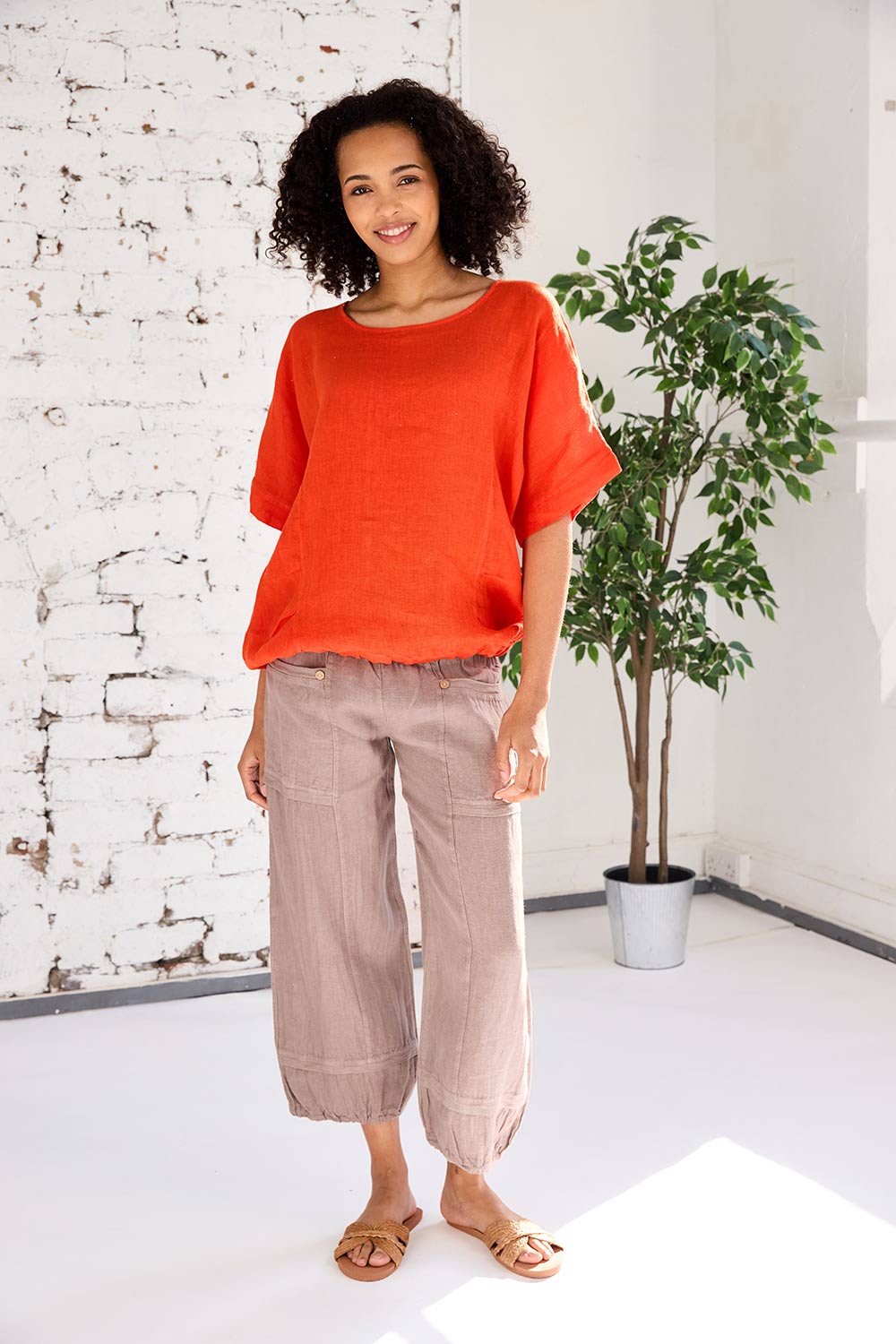 ART Balloon Hem Top