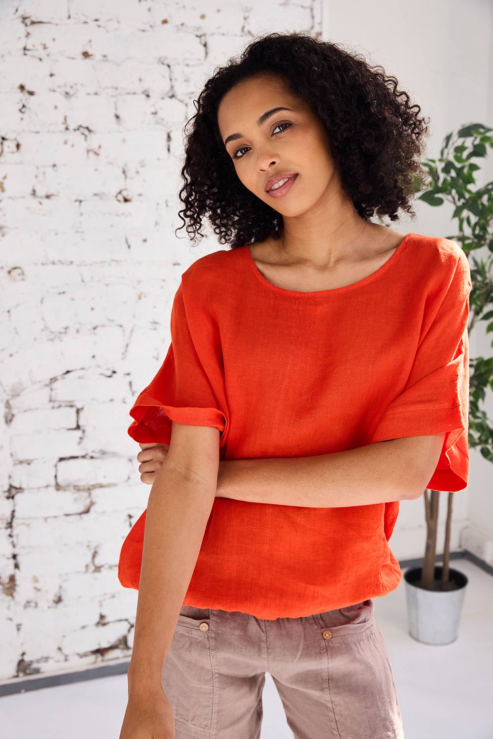 ART Balloon Hem Top