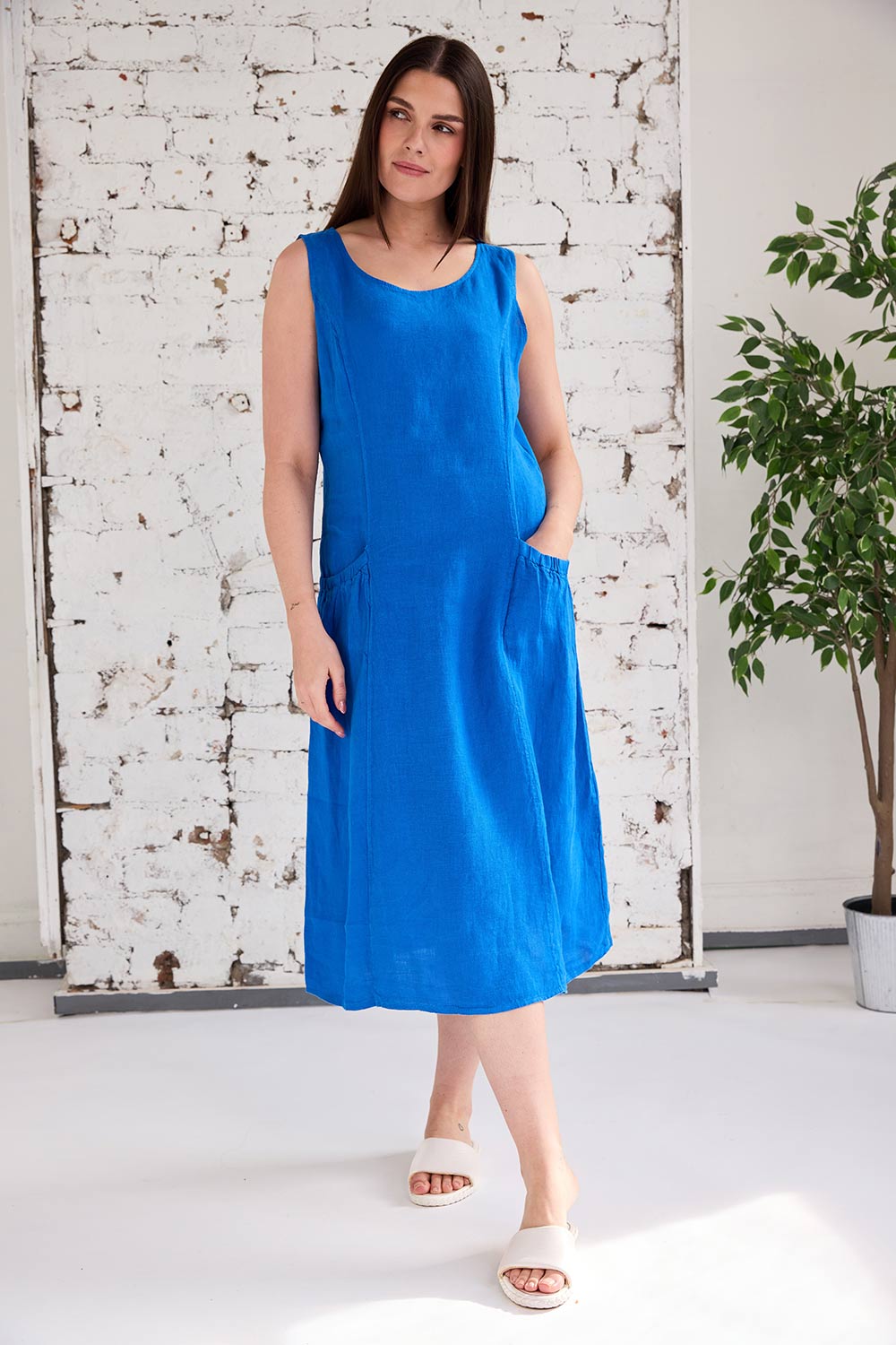 ART Ruched Pocket Sleeveless Dress