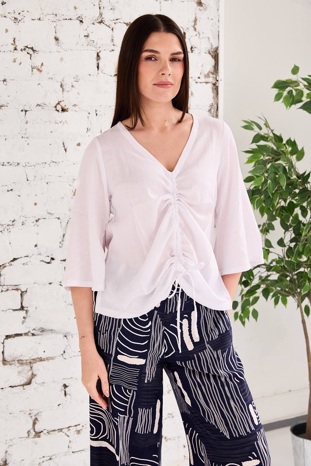 Tara Vao Ruched top