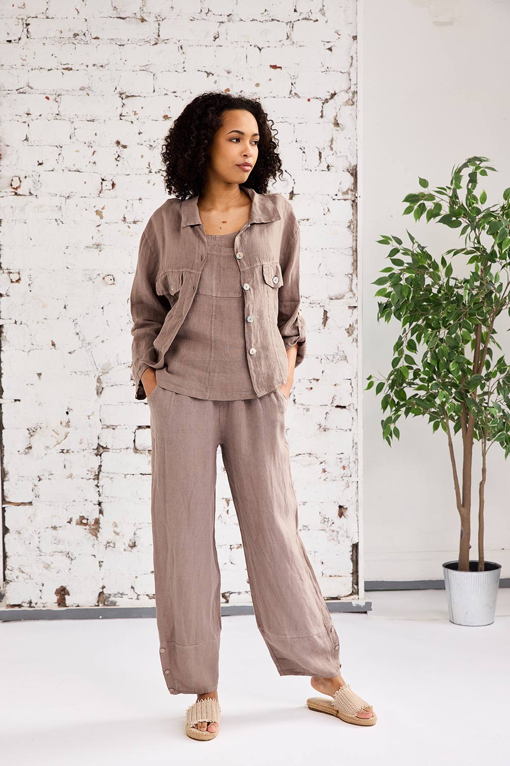 ART Tie Shoulder Pocket Top