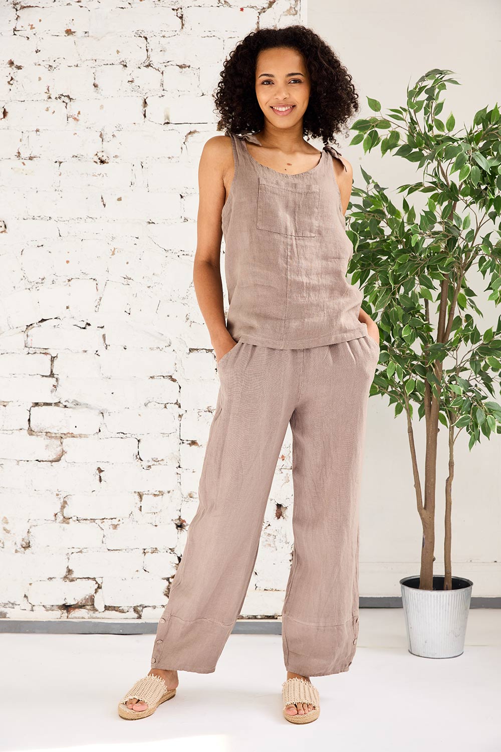 ART Tie Shoulder Pocket Top