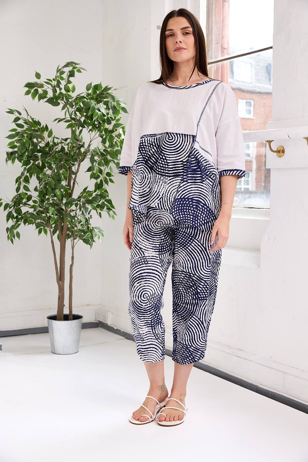 Tara Vao Circle Top