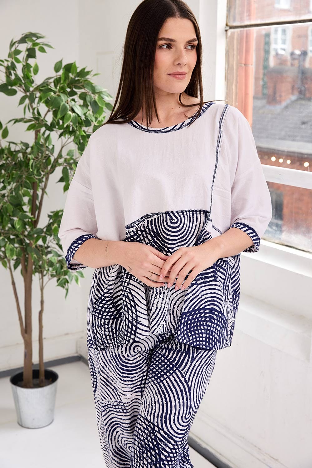 Tara Vao Circle Top