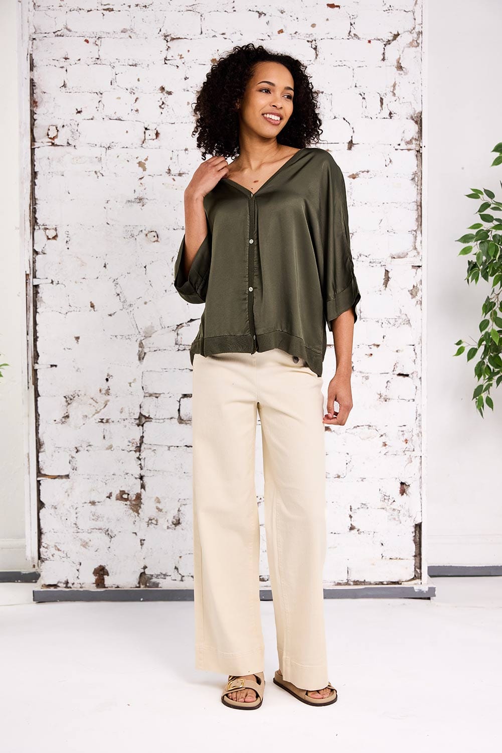 ART 4 Button Cardigan