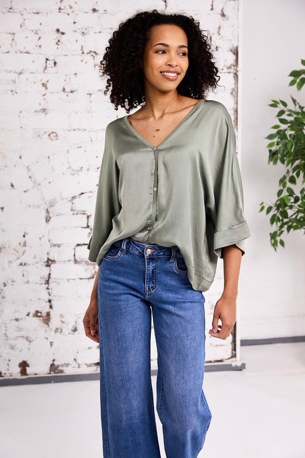 ART 4 Button Cardigan