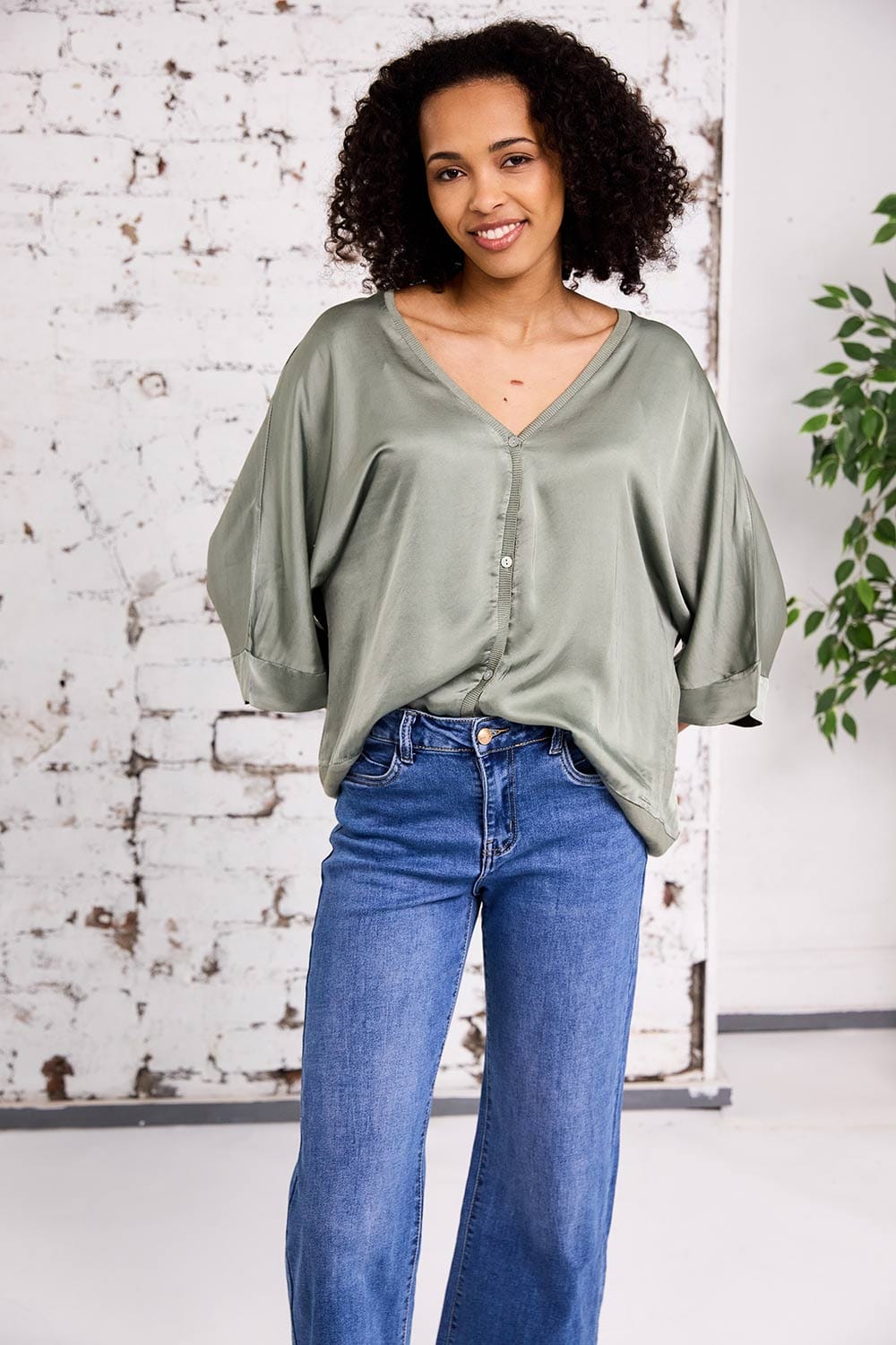 ART 4 Button Cardigan