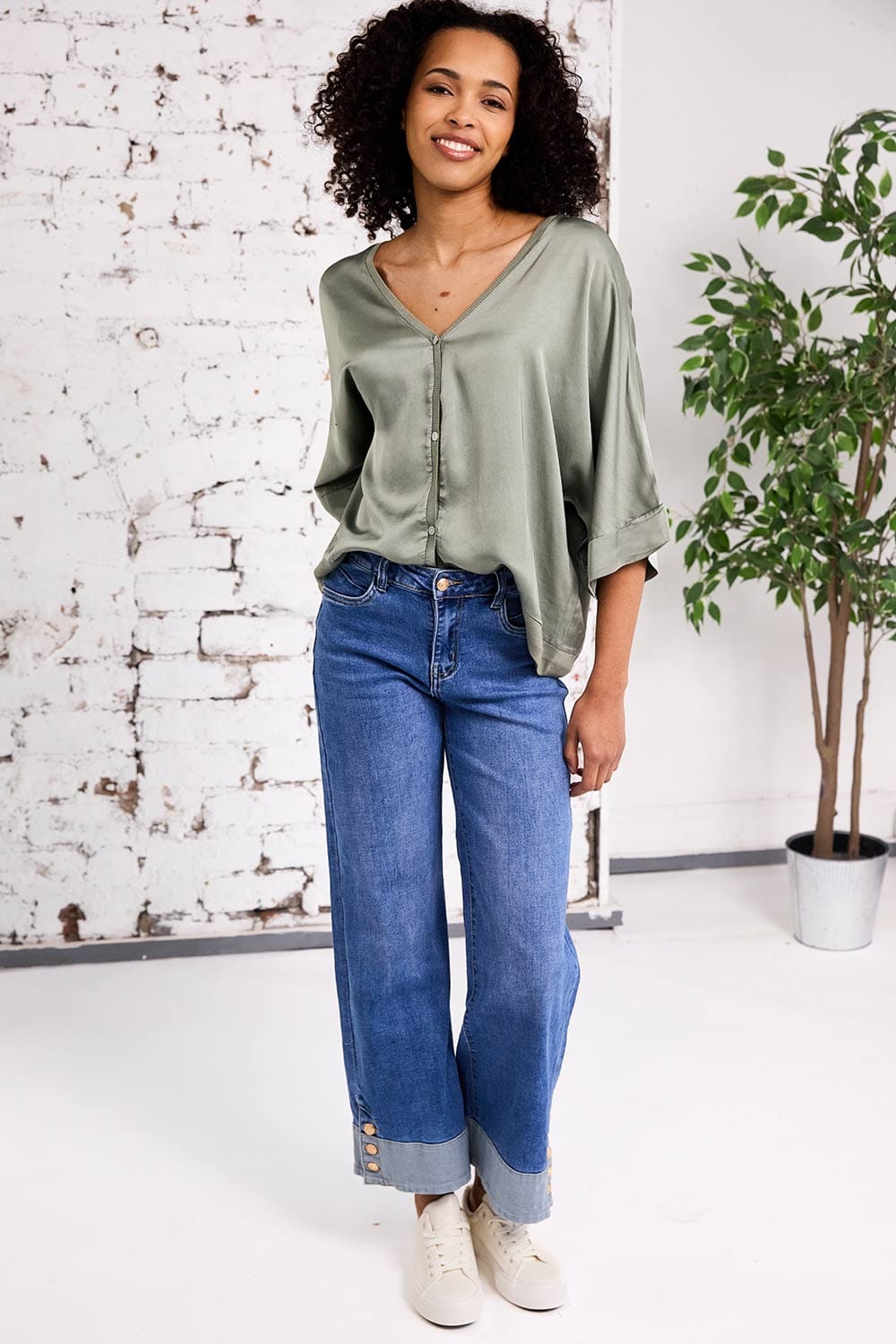 ART 4 Button Cardigan