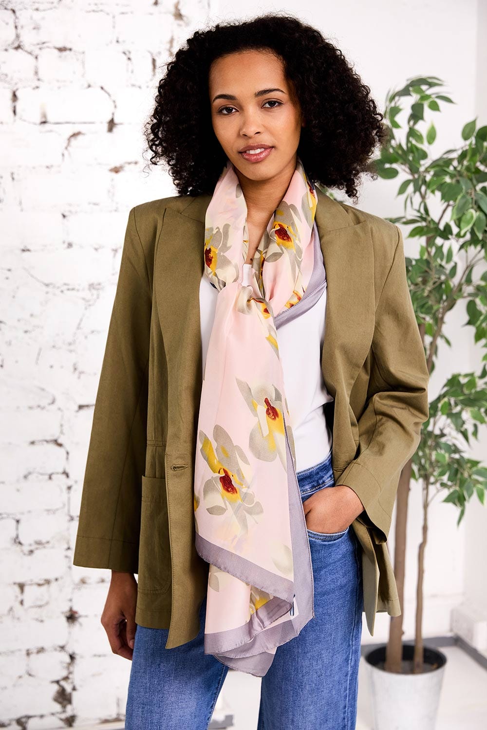 ART X DIVA Oversized Blazer