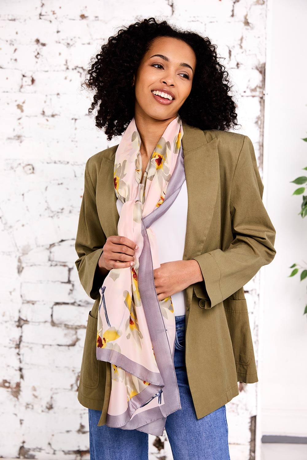 ART X DIVA Oversized Blazer