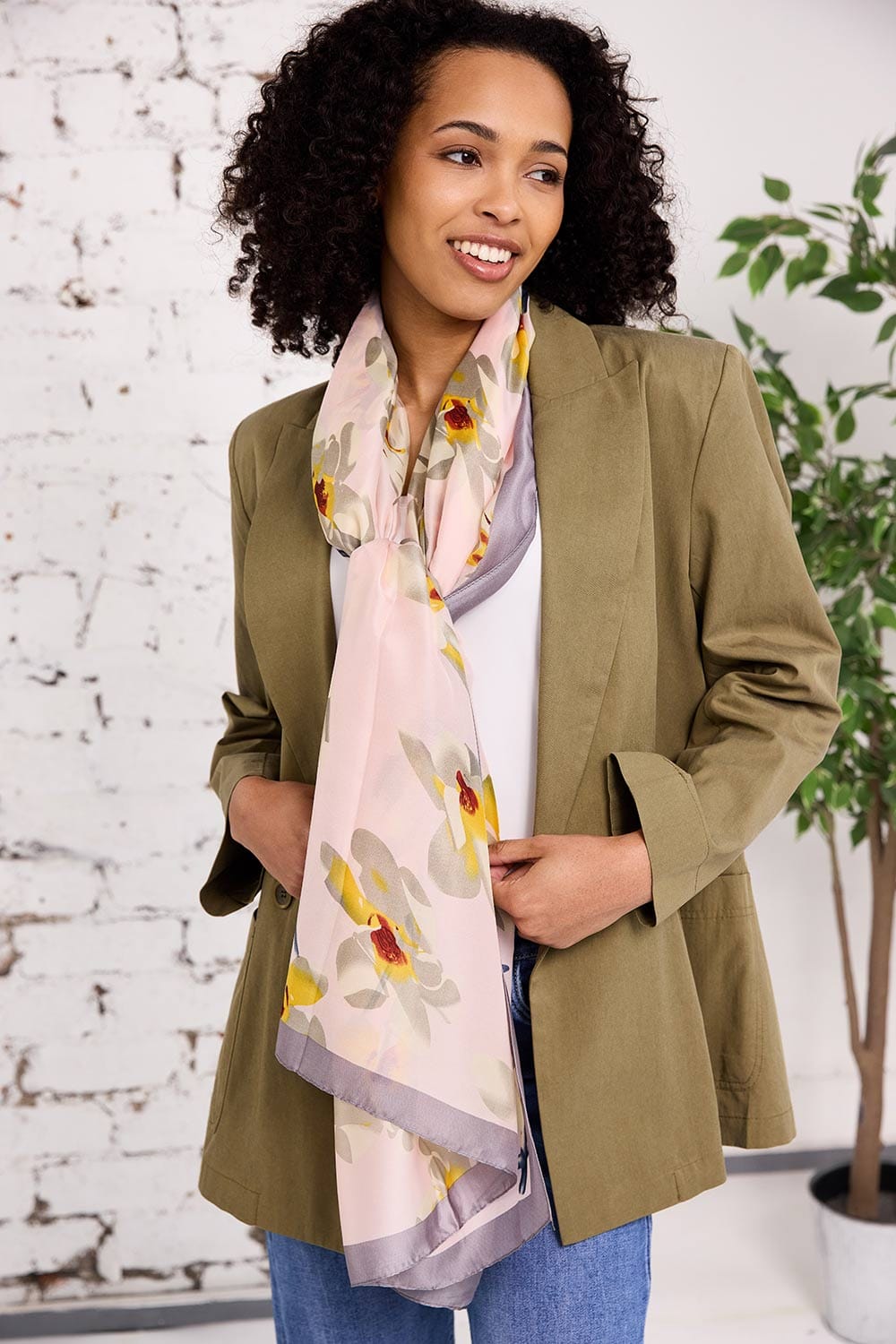 ART X DIVA Oversized Blazer