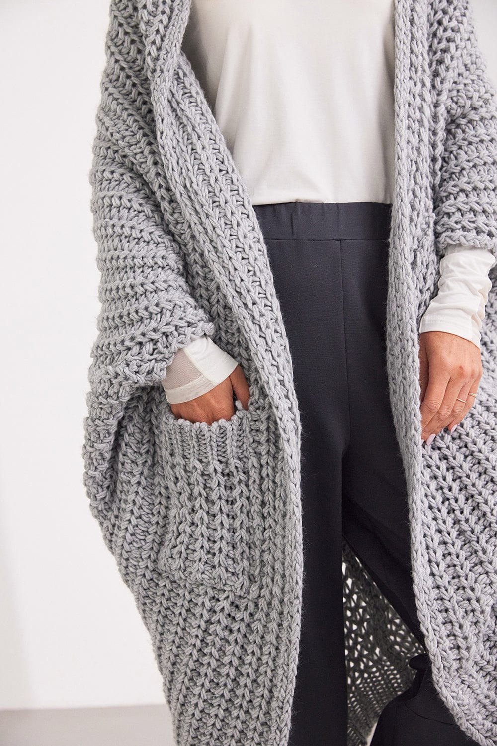 ART Long Cable Cardigan