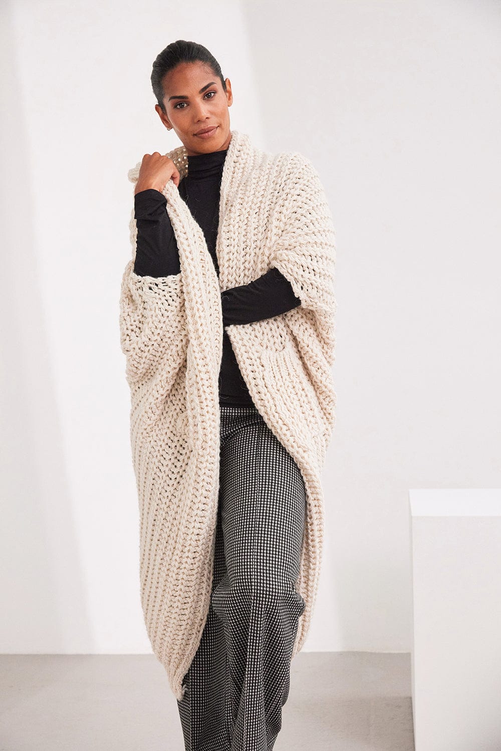 ART Long Cable Cardigan