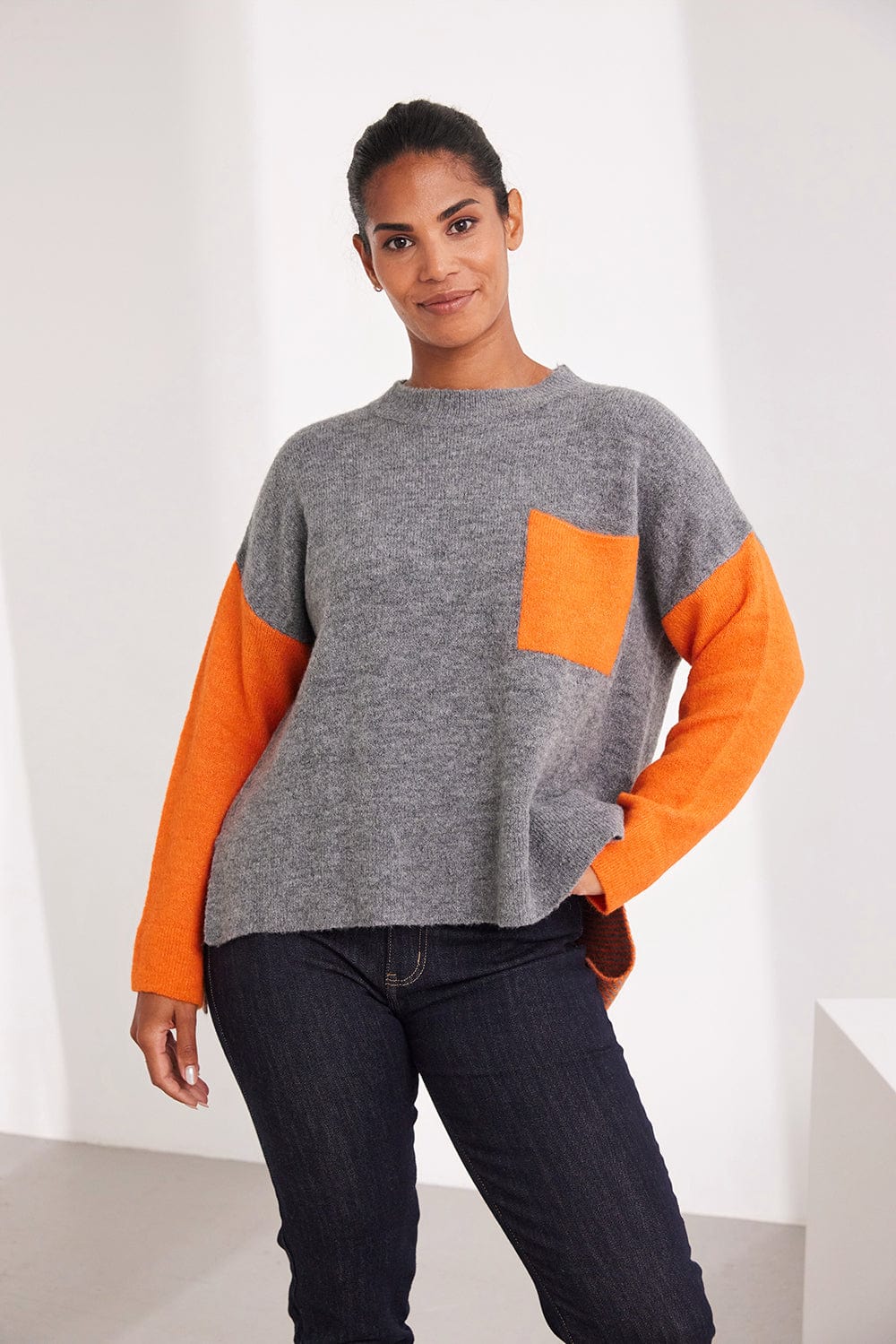 ART One Pocket Knit